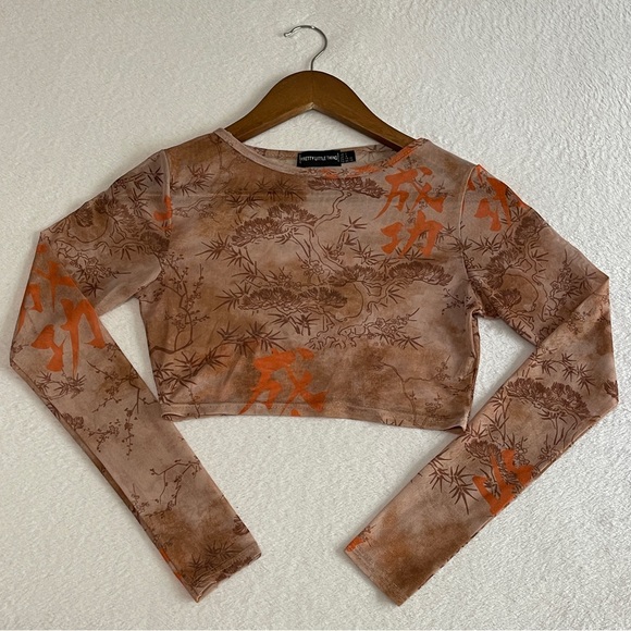 Pretty Little Thing Long Sleeve Crop Top - Picture 1 of 3